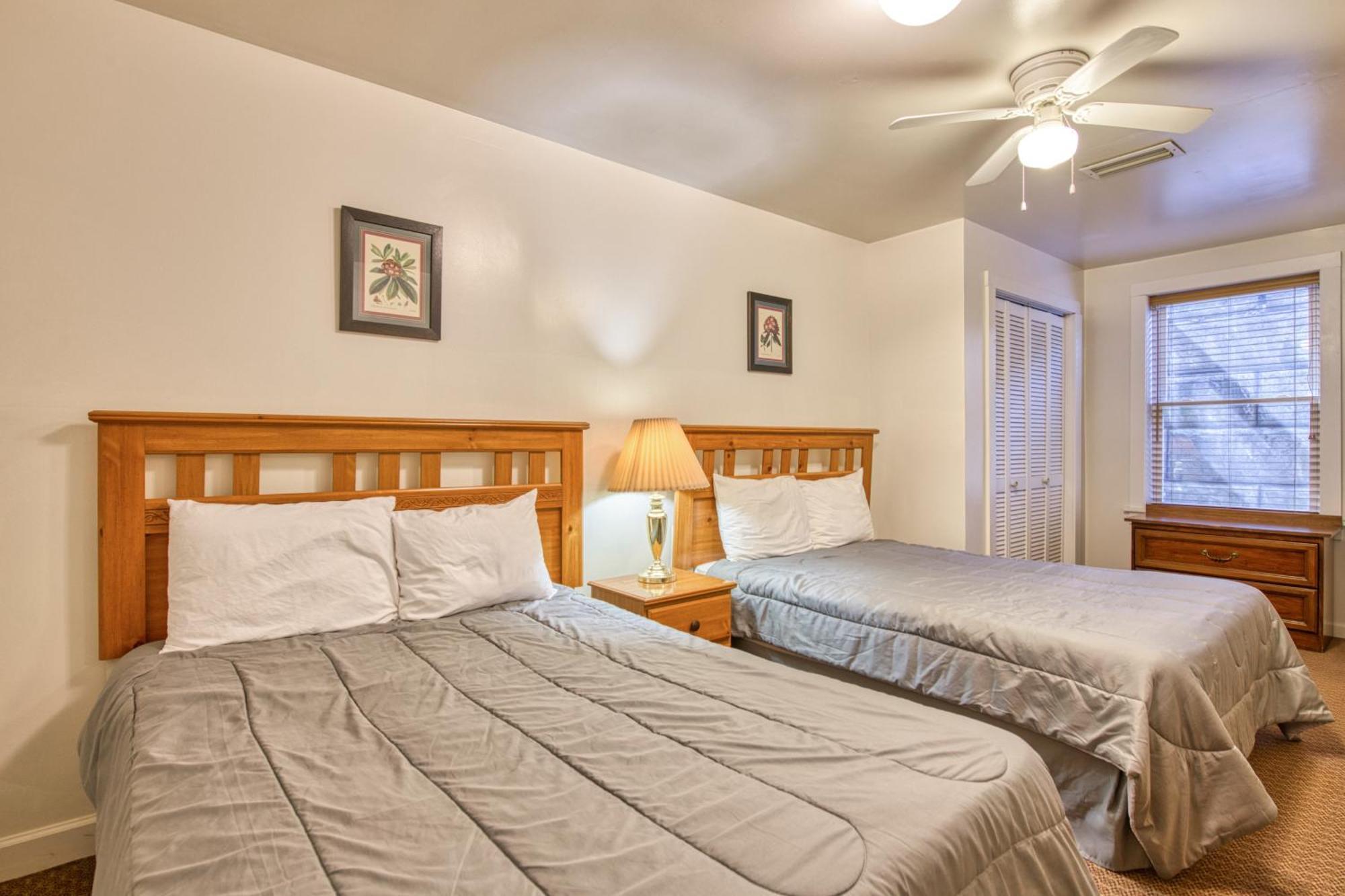 Campground Apts Lake Junaluska Quarto foto